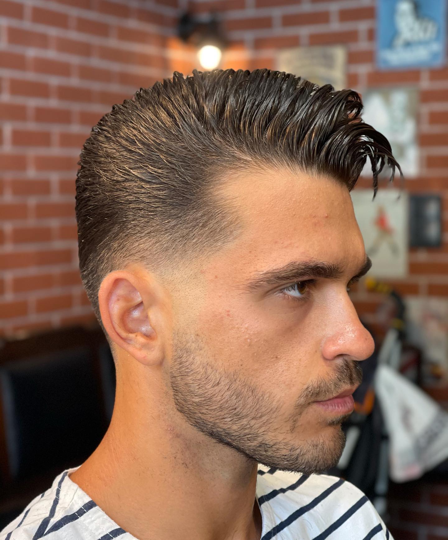 Textured quiff με fade στο Andrew’s Barber House